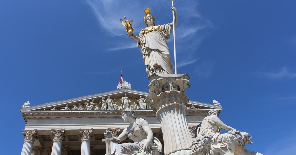 Austrian Parliament Building in Vienna, where new online casino gambling laws are being decided.